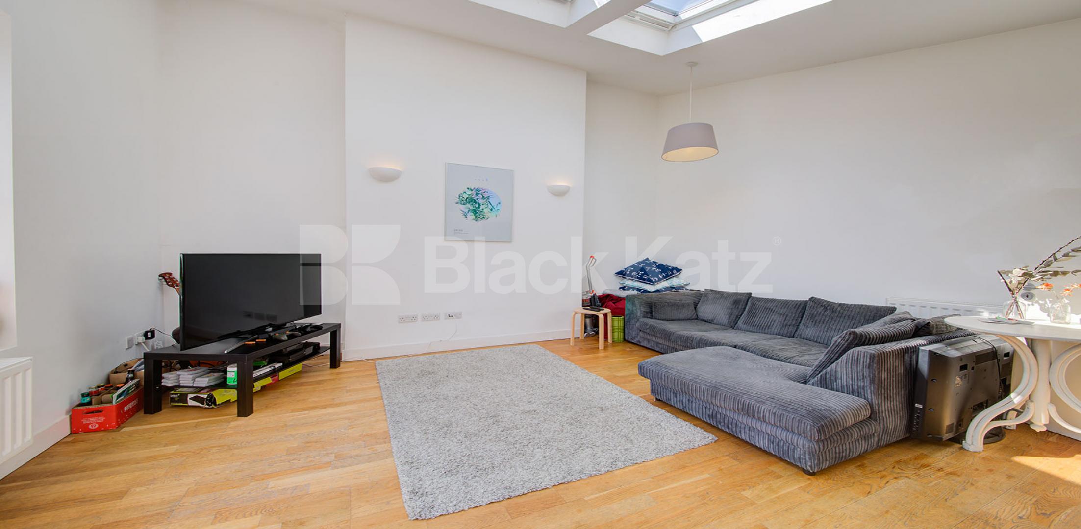 			3 Bedroom, 1 bath, 1 reception Flat			 Hilldrop Road, Tufnell Park